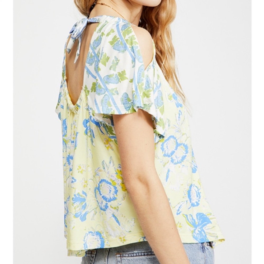 FREE PEOPLE ‘Baja Babe’ Cold Shoulder TOP! Boho Flowy Scoopneck Floral Casual